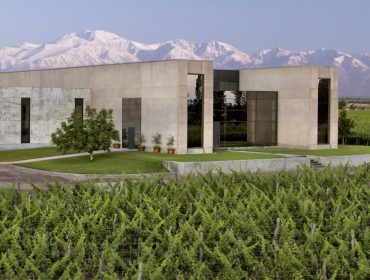 Viña Cobos winery in Mendoza, Paul Hobbs winery. Mendoza wineries to visit.