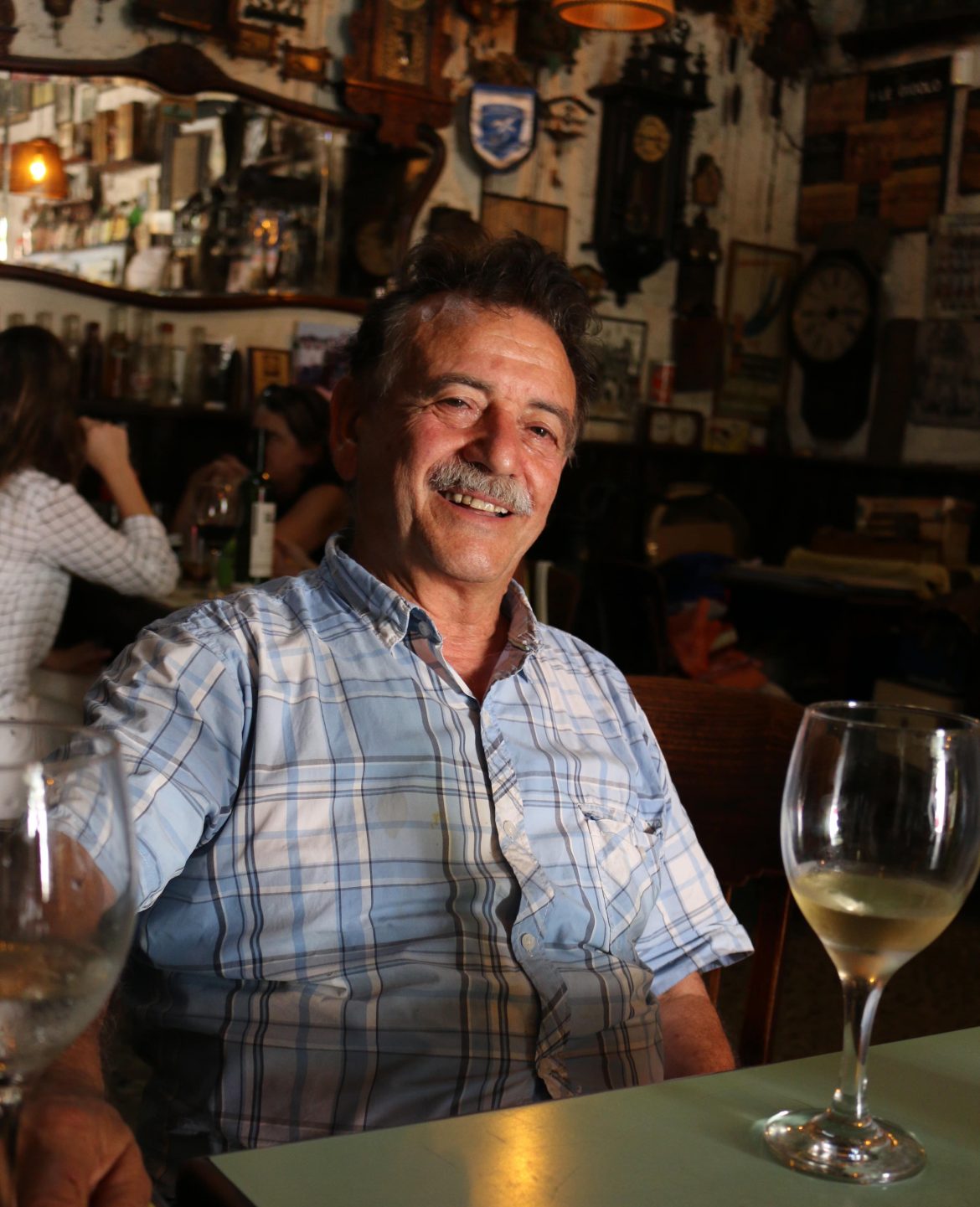 Uruguay winemakers and winemaker profiles. Reinaldo de Lucca, by Amanda Barnes