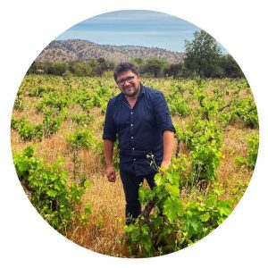 Alvaro Tello, Chilean wine writer for South America Wine Guide. Vinocracria and wine historian