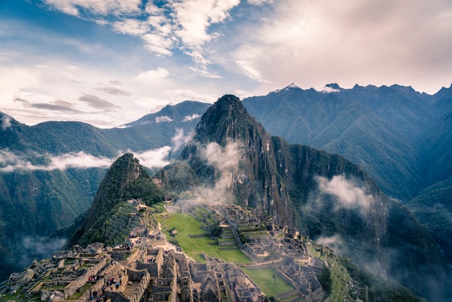 guide to visiting Peru and Peru's wineries, Machu Picchu and tourism destinations