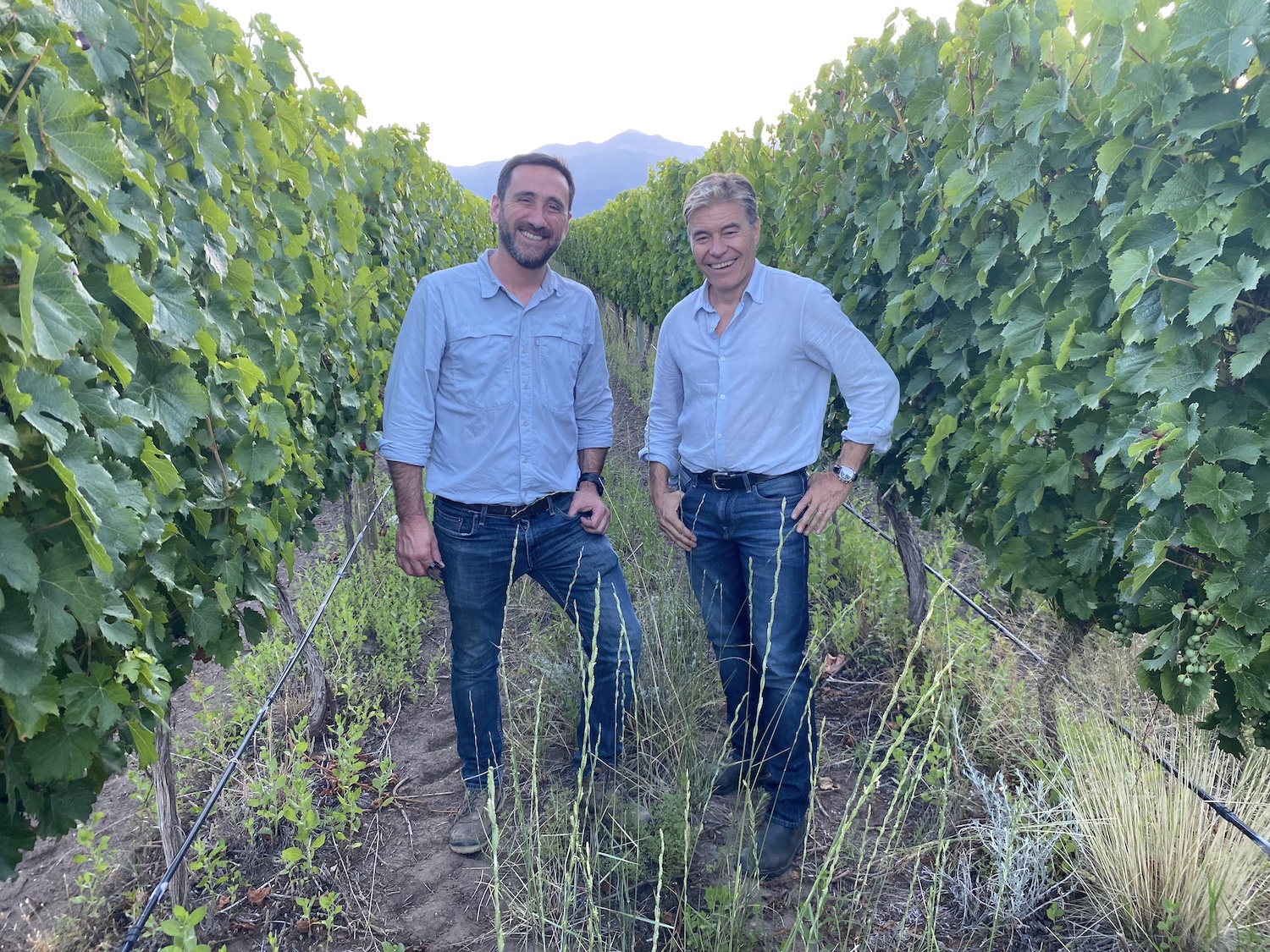 Hervé Birnie-Scott and Marcos Fernandez in El Espinillo vineyard in Gualtallary
